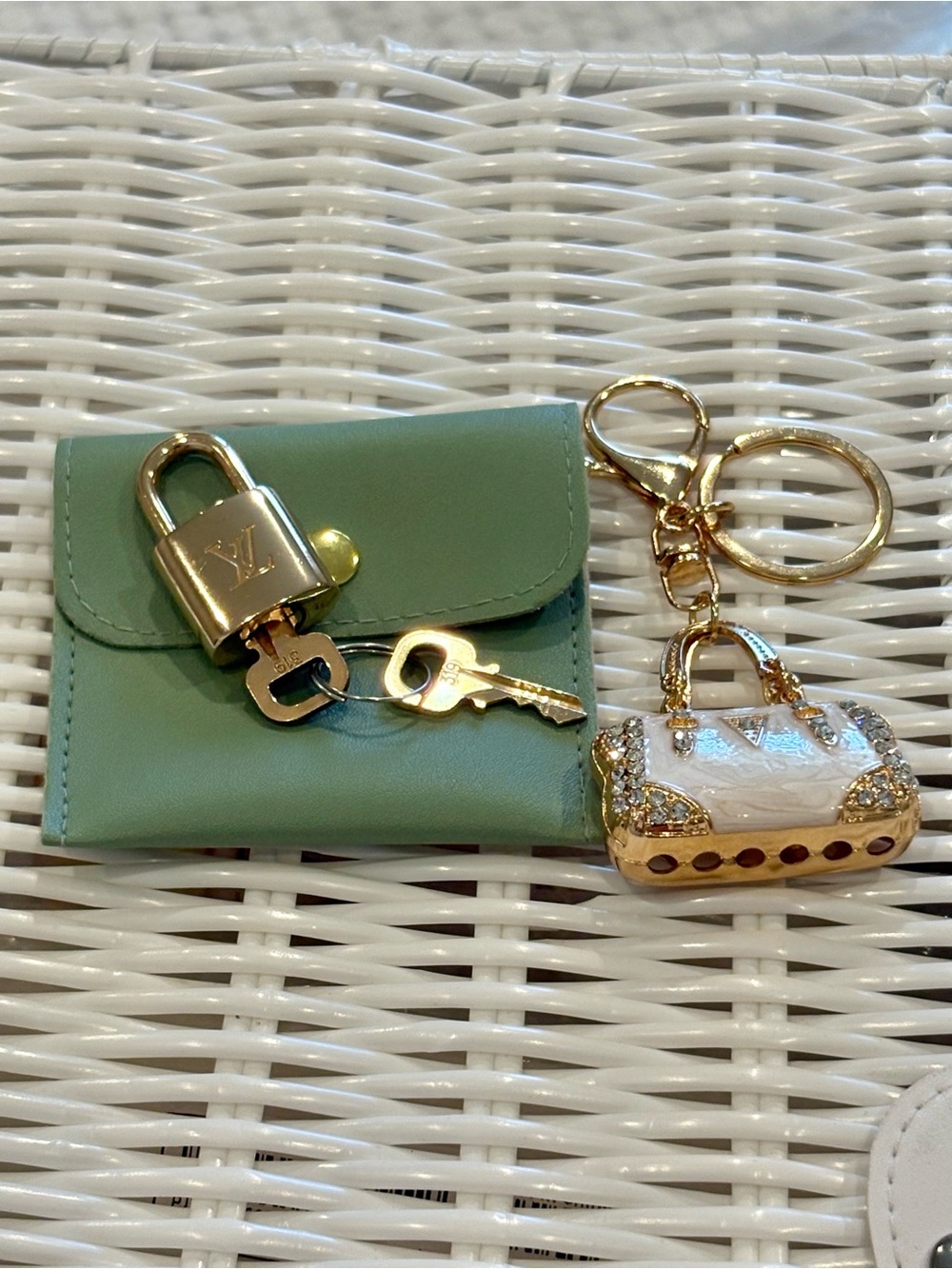 Louis Vuitton Lock & 2 Keys #319 with unbranded keychain